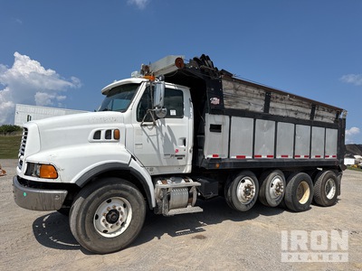 2006 Sterling LT9513  Five Axle Acterra 10x4 Quad/A Camión dumper