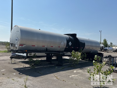 1990 Fruehauf TEH-F2-R T/A 7000 gal Przyczepa do przewozu asfaltu