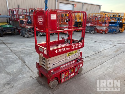 2017 Mec 1330SE Electric Elevador de tijera (Inoperable)