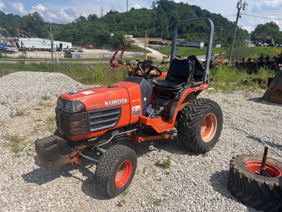Kubota B7510HSD-R 4WD جرار متعدد الاستخدامات