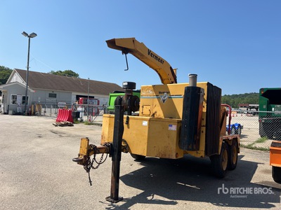 2004 Vermeer BC2000XL Tow-Behind Chipper