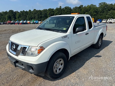 2017 Nissan Frontier 4x2 Extended Cab بيك اب
