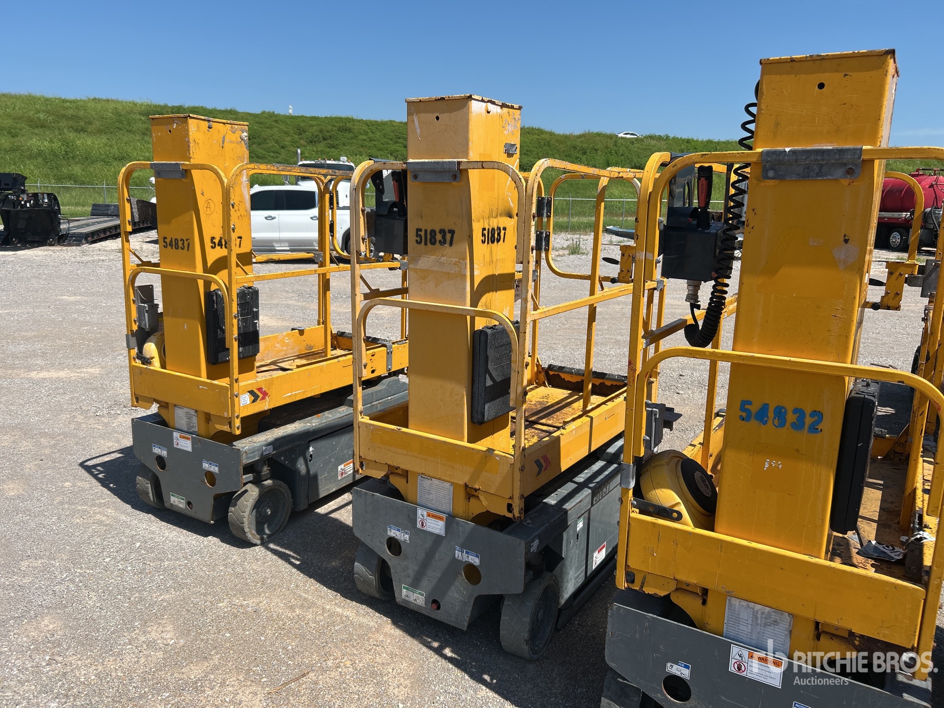 2018 Haulotte STAR 20 Vertical Mast Lift (Inoperable)