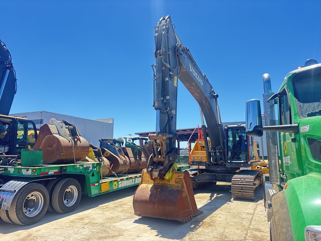 2019 Volvo EC300EL Tracked Excavator 2019 Volvo EC300EL Tracked Excavator