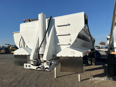 2018 Semiremolques EL Puma 26 ft T/A End Dump Trailer