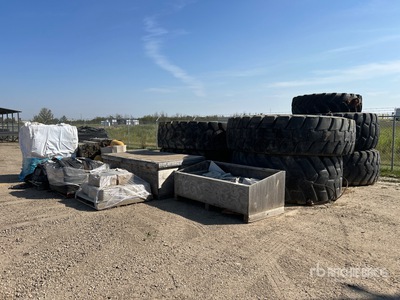 Quantity of Parts and Supplies Divers - Industriel