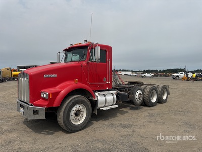 1992 Kenworth T800 8x4 Tri/A Dagcabine Trekker