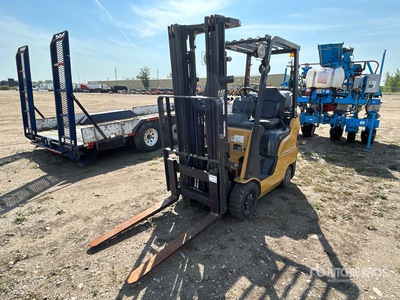 2004 Cat C3000 2500 lb Forklift