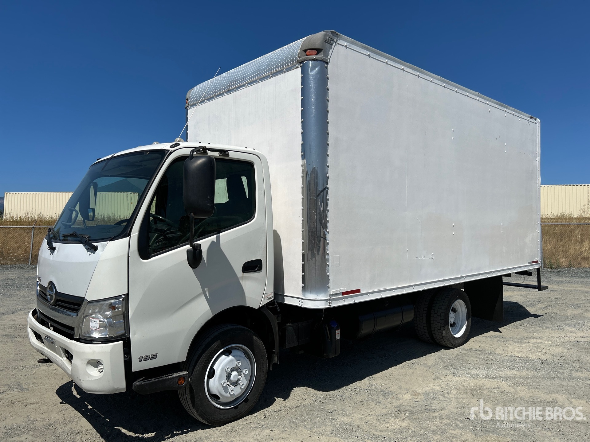 2013 Hino 195 4x2 Furgonetka