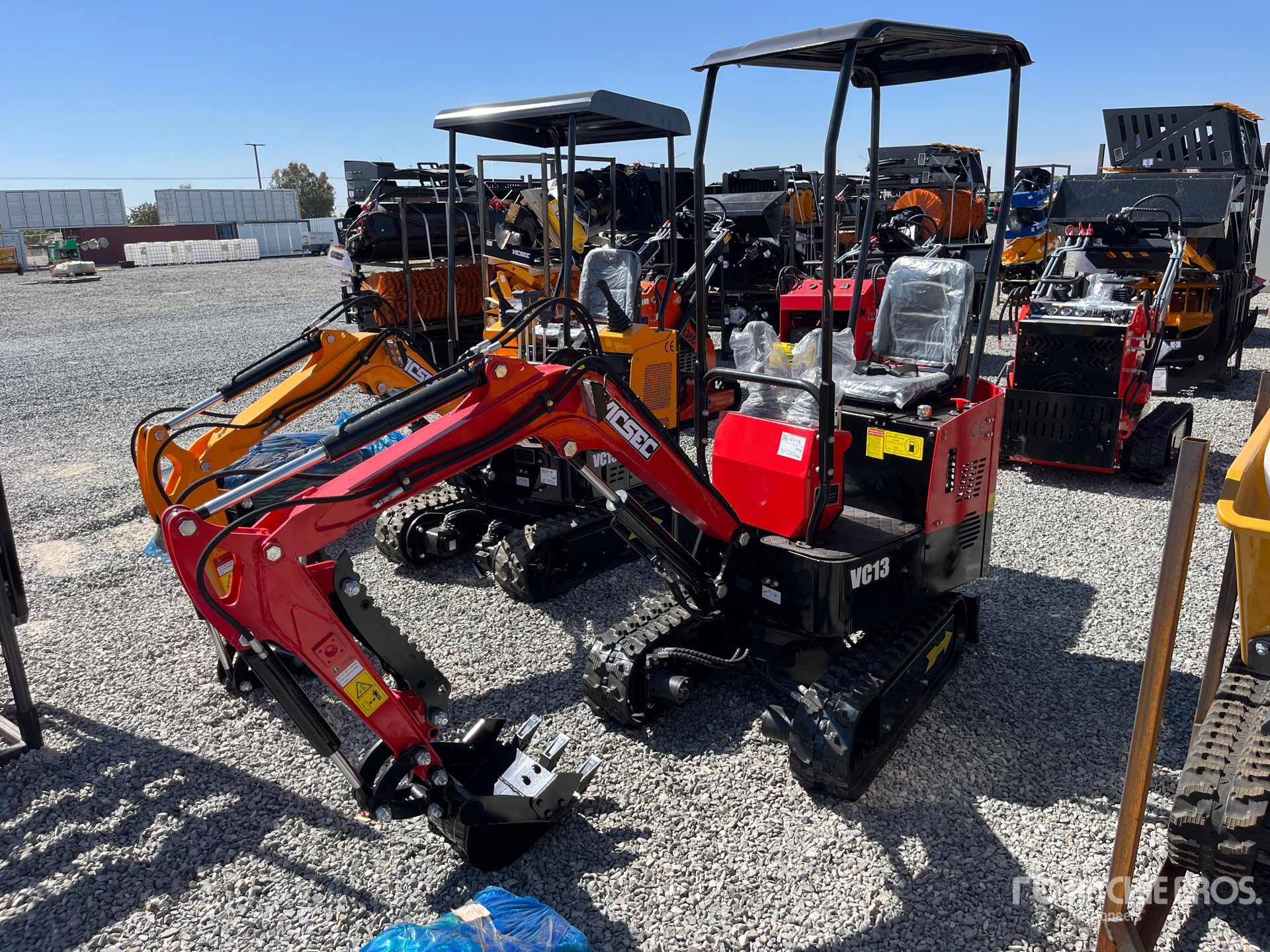 2025 VICSEC VC13J-R を見 Mini Excavator (Unused)