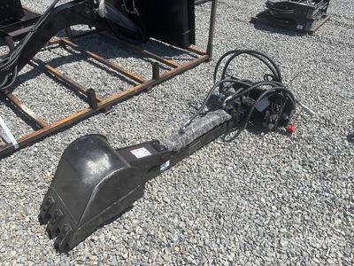 2025 GIYI BD43 13 in Mini Skid Steer Backhoe (Unused)