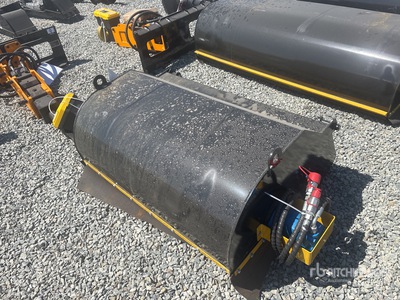 2025 GIYI GY-BS43 45 in Mini Skid Steer Sweeper (Unused)