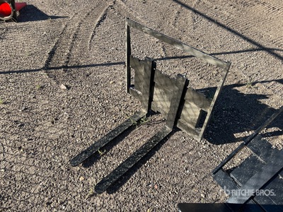 2025 GIYI GY-XHC 24 in Mini Skid Steer Forks (Unused)