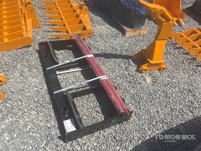 2025 GIYI GY-BF47C 47 in Skid Steer Bale Forks (Unused)