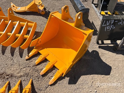 2025 GIYI GY-BK 24 in Digging Excavator Bucket - Fits Cat 305 (Unused)