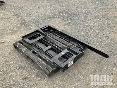 2025 GIYI GY-DHC 1500 mm Skid Steer Forks (Unused)