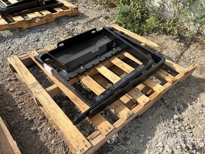 2025 GIYI GY-XHC 29 in Mini Skid Steer Forks (Unused)