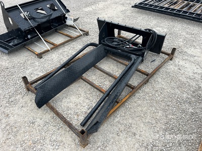 2025 GIYI GY-HCF57 57 in Skid Steer Horizontal Clamp Forks (Unused)