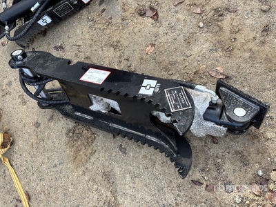 2025 GIYI GY-XJ5T 36 in Hydraulic CAT Hydraulic Excavator Thumb (Unused)
