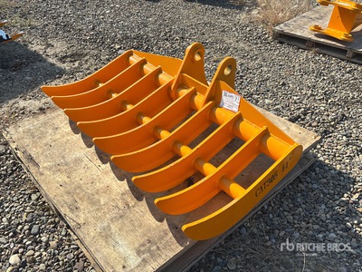 2025 GIYI 44 in Excavator Rake - Fits Cat 305 (Unused)