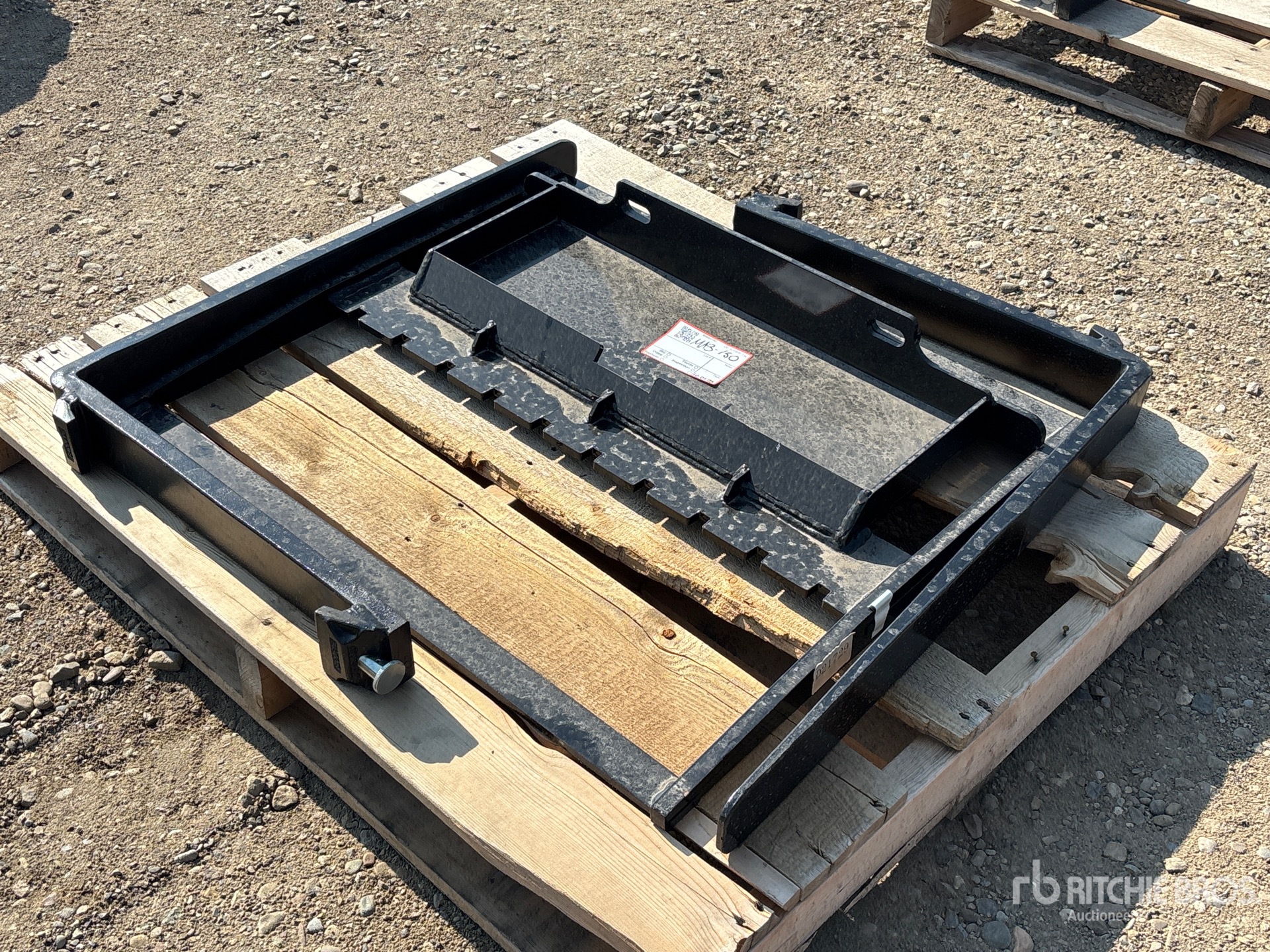 2025 GIYI GY-XHC 30 in Mini Skid Steer Forks (Unused)
