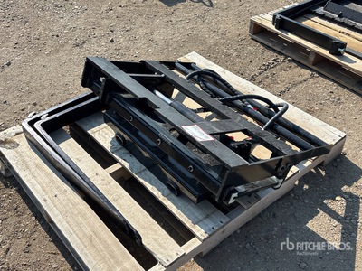 2025 GIYI GY-XHC 30 in Mini Skid Steer Forks (Unused)