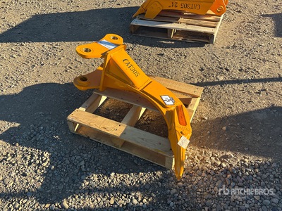 2025 GIYI 28 in Excavator Ripper - Fits Cat (Unused)