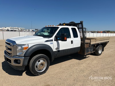 2012 Ford F-450 XLT 4x4 Extended Cab Flatbed Truck