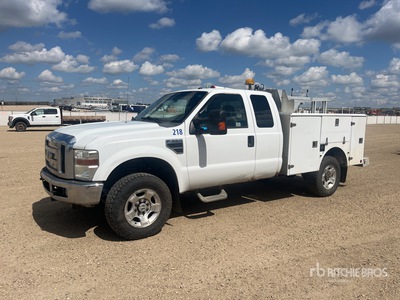 2009 Ford F-350 XLT XLT 4x4 Extended Cab Utility Truck