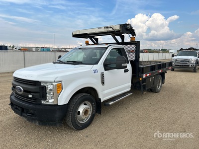 2017 Ford F-350 XL 4x2 Camión Caja Abierta