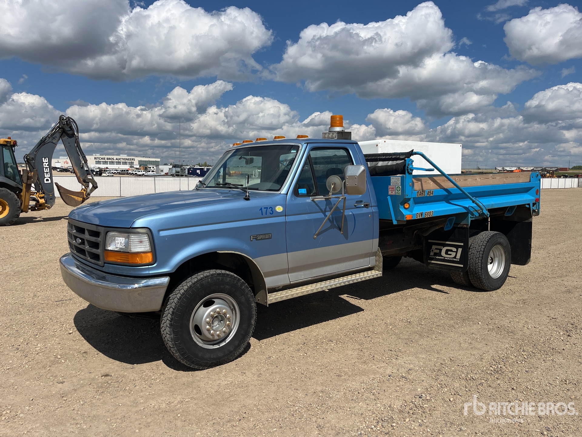 1994 Ford F-450 4x2 ダンプトラック（S/A）