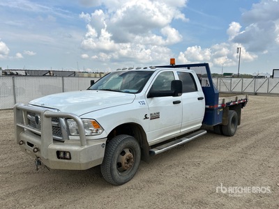 2018 Ram 3500HD 4x4 Crew Cab Flatbed Truck