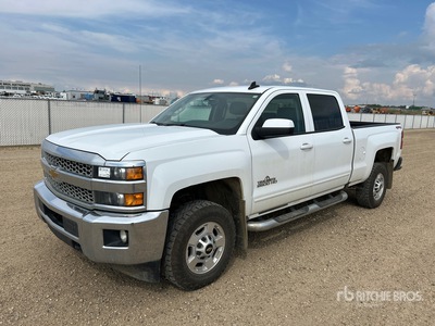 2019 Chevrolet Silverado 2500HD 4x4 Crew Cab 4x4 ピックアップ