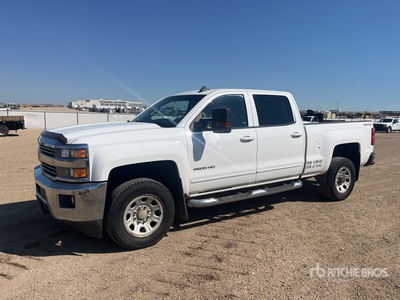 2015 Chevrolet Silverado 2500HD 4x4 Crew Cab Pickup