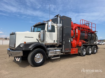 2014 Custom Vac Services on 2014 Western Star DT4900 8x6 Ciężarówka z koparką próżniową