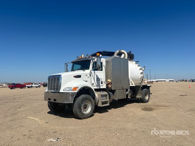 SmartVac SV750 on 2019 Peterbilt 348 4x4 Ciężarówka z koparką próżniową