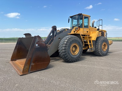 Volvo L220E Pala Cargadora