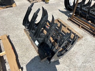2025 GIYI GY-MCLG60 43 in Skeleton Skid Steer Grapple (Unused)