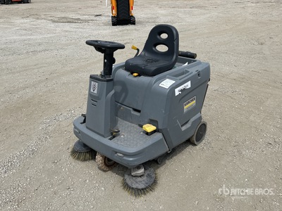 2022 Karcher KM 85/50 R BP Ride-On Electric Barredora