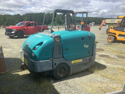 2016 Tennant S30 Ride-On Floor Sweeper