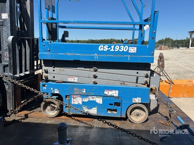2019 Genie GS1930 Scissor Lift