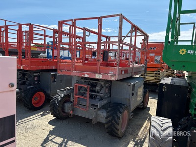 2019 Skyjack SJ6826 RT 4x4 Dual Fuel Elevador de tijera