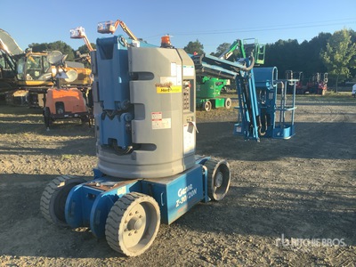 2015 Genie Z-30/20N 2WD Electric Articulating Boom Lift