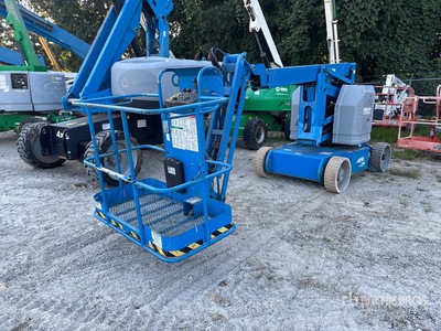2014 Genie Z-34/22N 2WD Electric Articulating Boom Lift