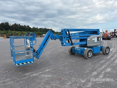 2013 Genie Z-45/25J 2WD Electric Articulating Boom Lift