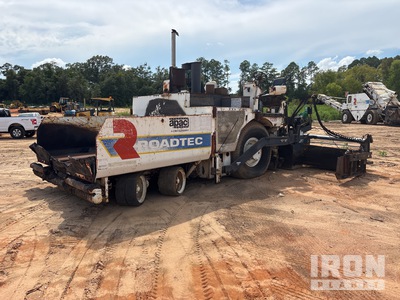 Roadtec RP190 Wheel を見 Paver