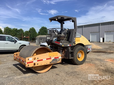 2012 Volvo SD70D Smooth Drum Compactor
