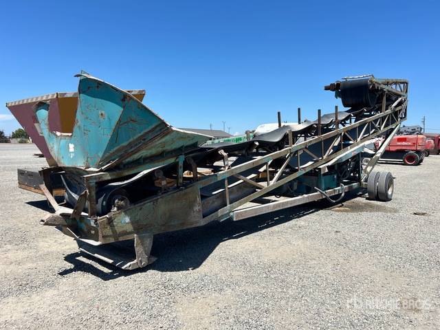 Mgl Engineering MGL Engineering M85 34 in x 65 ft Portable Stacking Conveyor | Ritchie ...