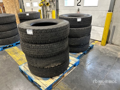 Quantity of (8) Michelin XDN2 11R22.5 Neumáticos