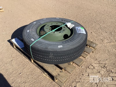 Michelin 11 R22.5 Tire w/Wheel